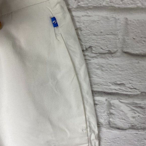 Brooks white bermuda shorts size 8 - Picture 2 of 5